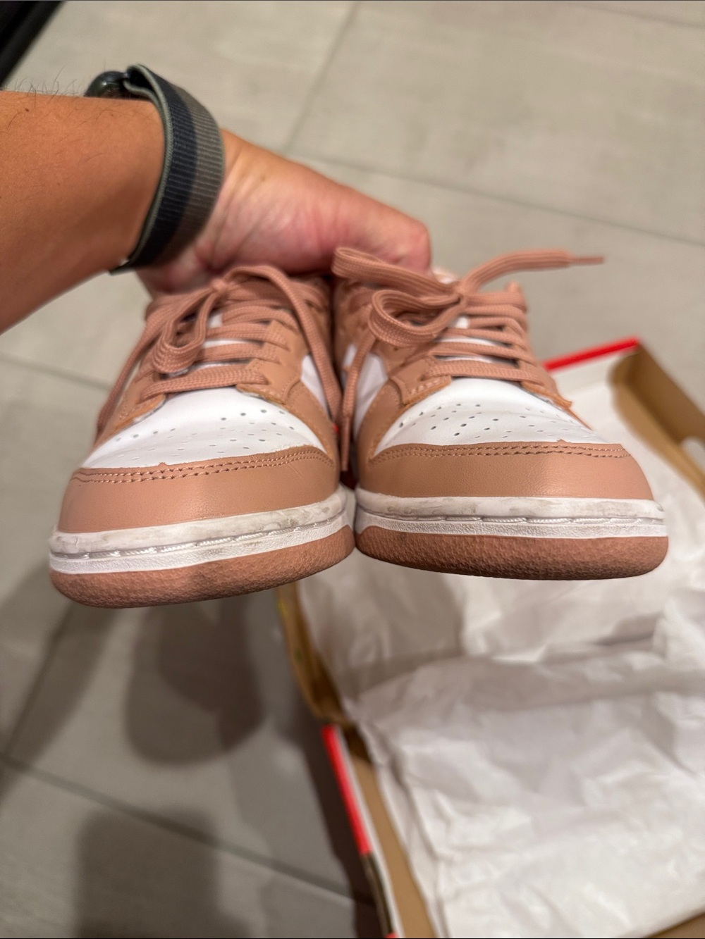 Nike Dunk Low-Top Sneakers in Blush Pink and White Rose Whisper 6.5 Womens - Picture 8 of 8